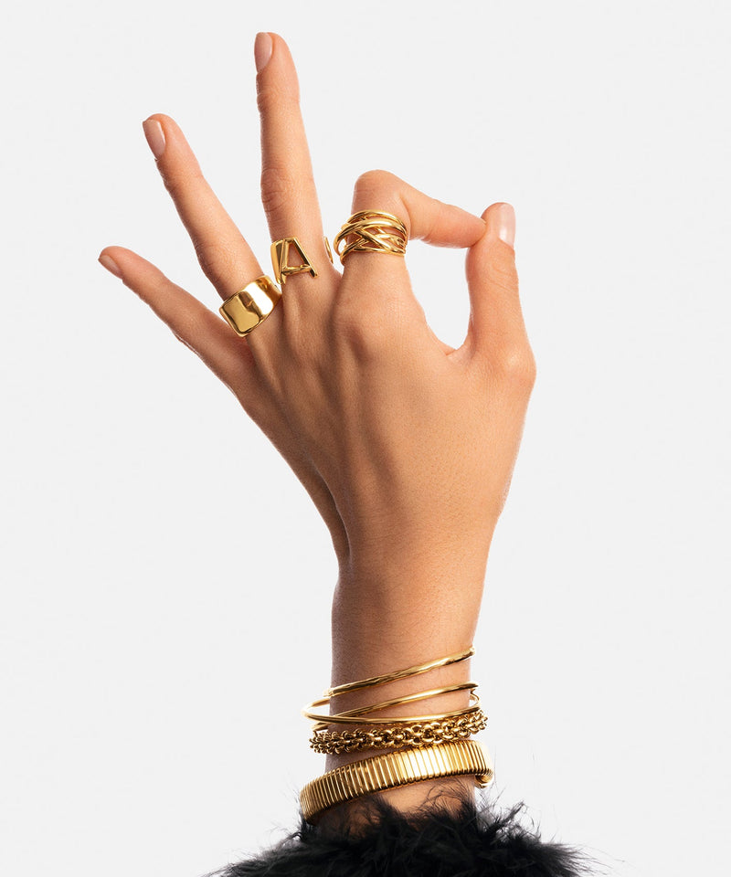 Anillo Personalizado Letter Signet Baño Oro