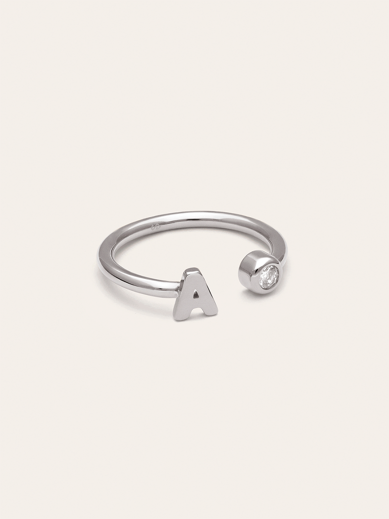 Personalisierter Ring Letter Spark aus Stahl
