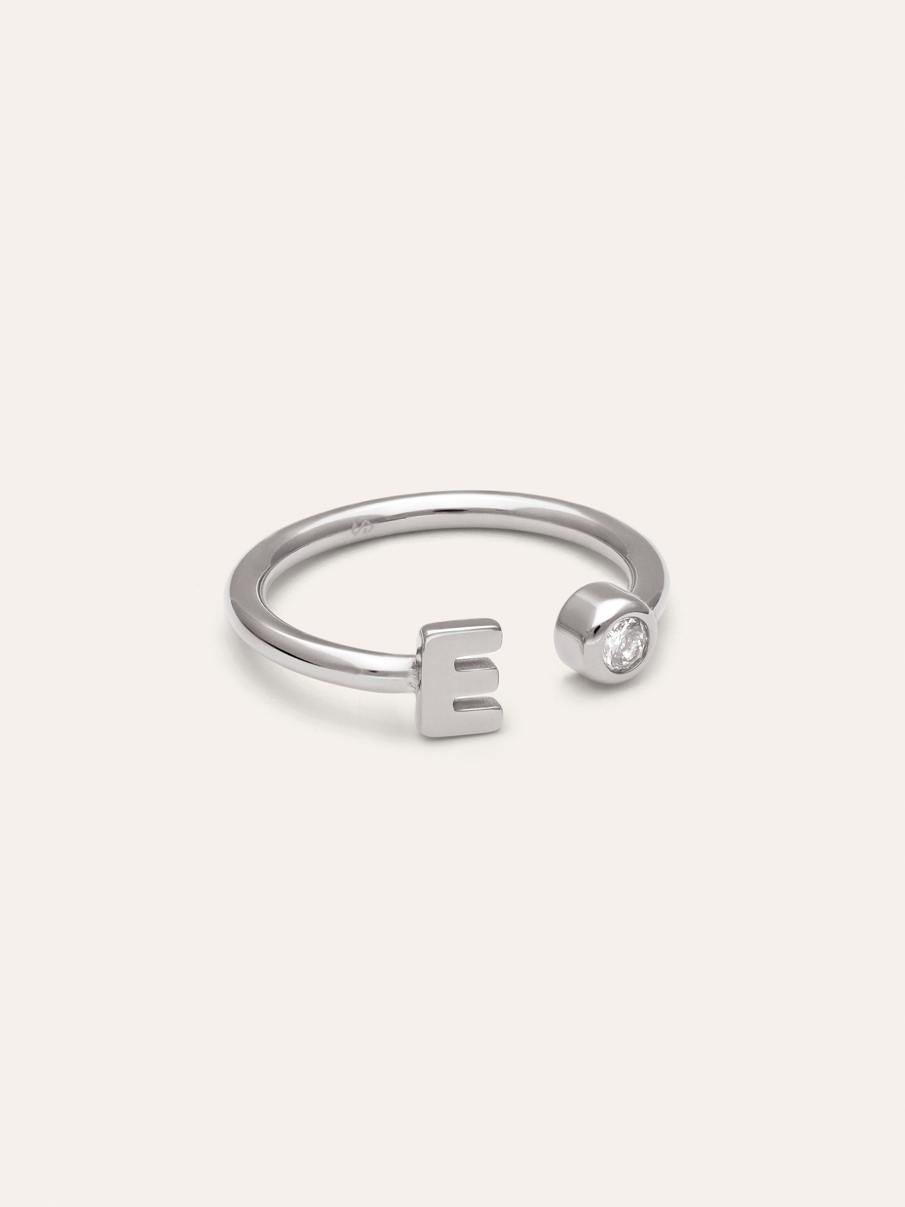 Personalisierter Ring Letter Spark aus Stahl