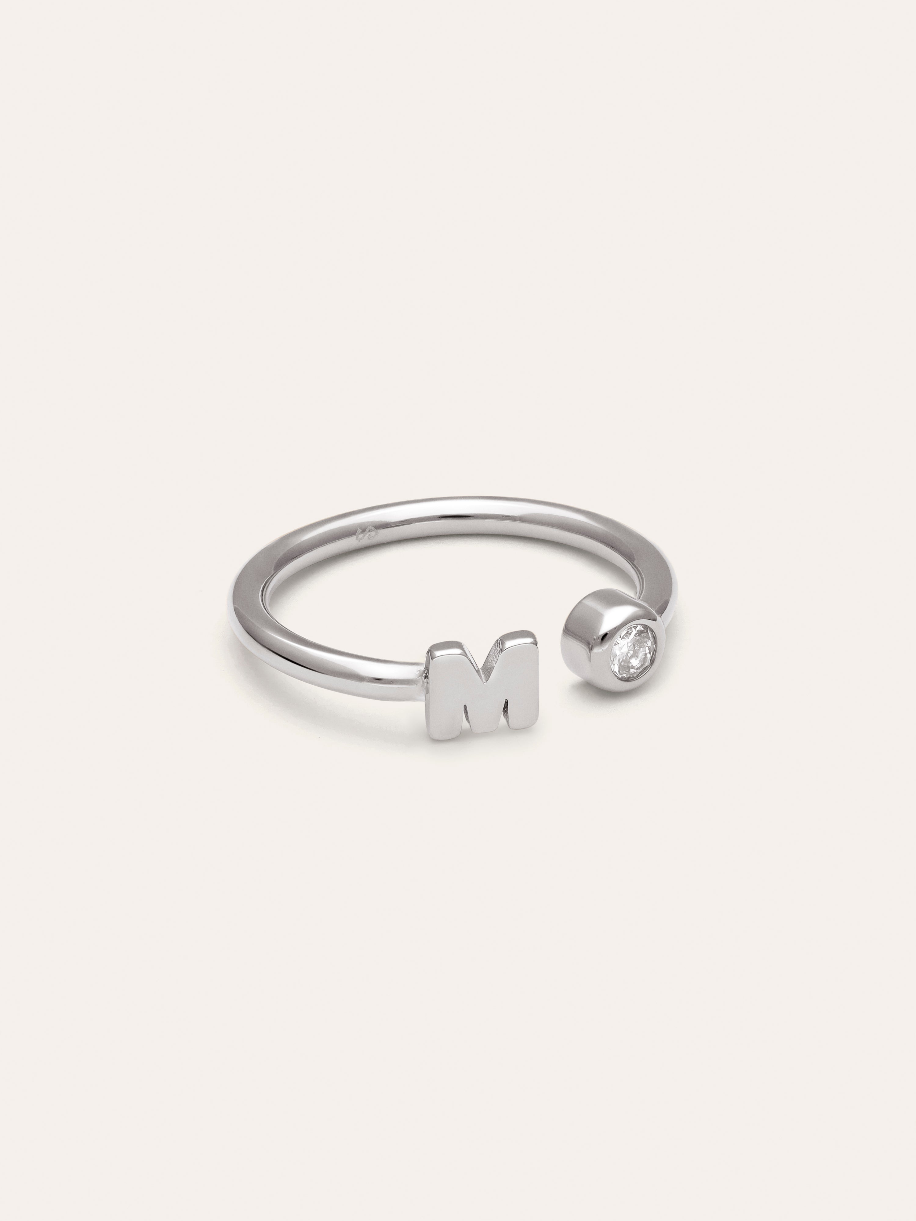 Personalisierter Ring Letter Spark aus Stahl