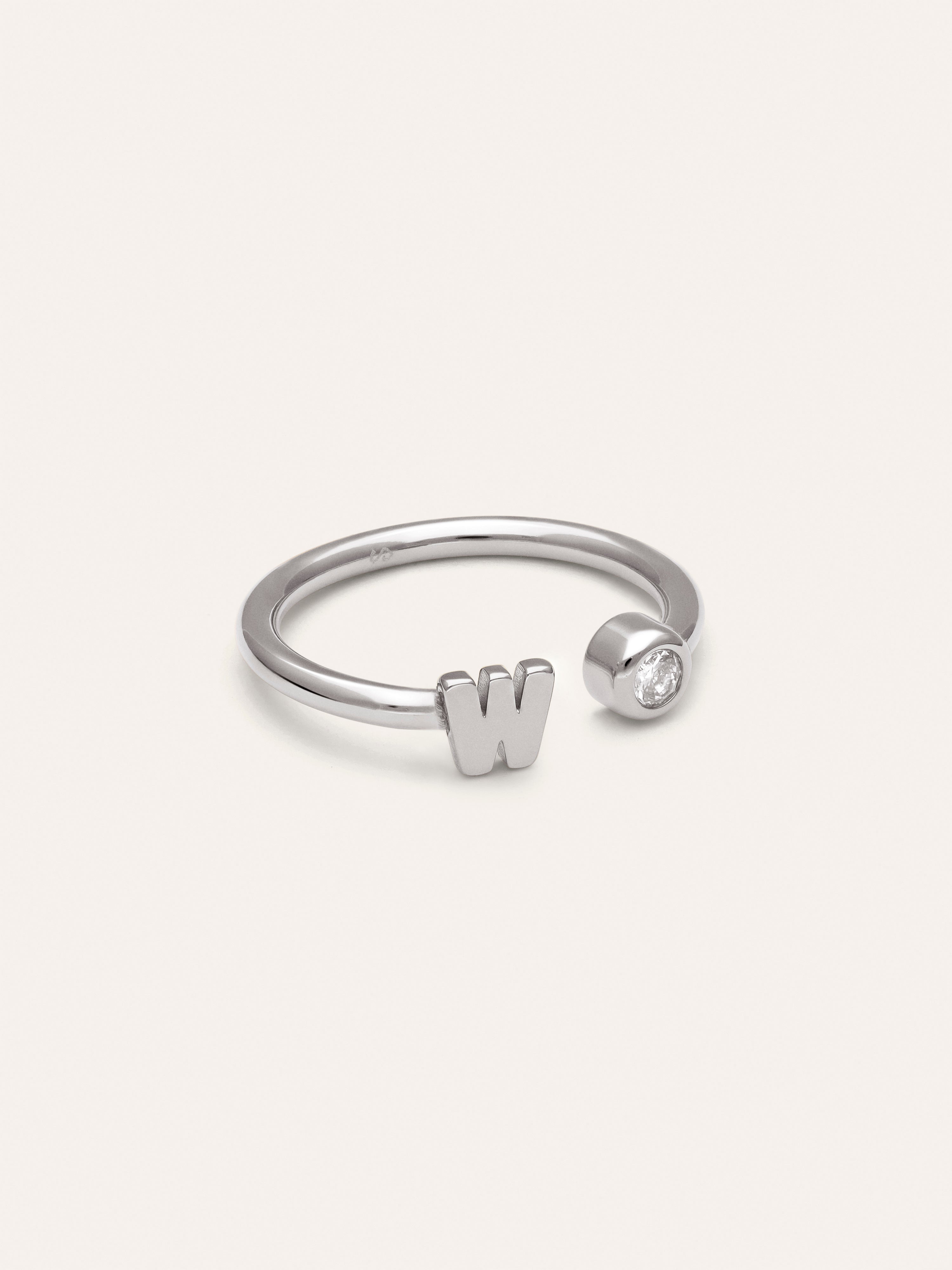 Personalisierter Ring Letter Spark aus Stahl