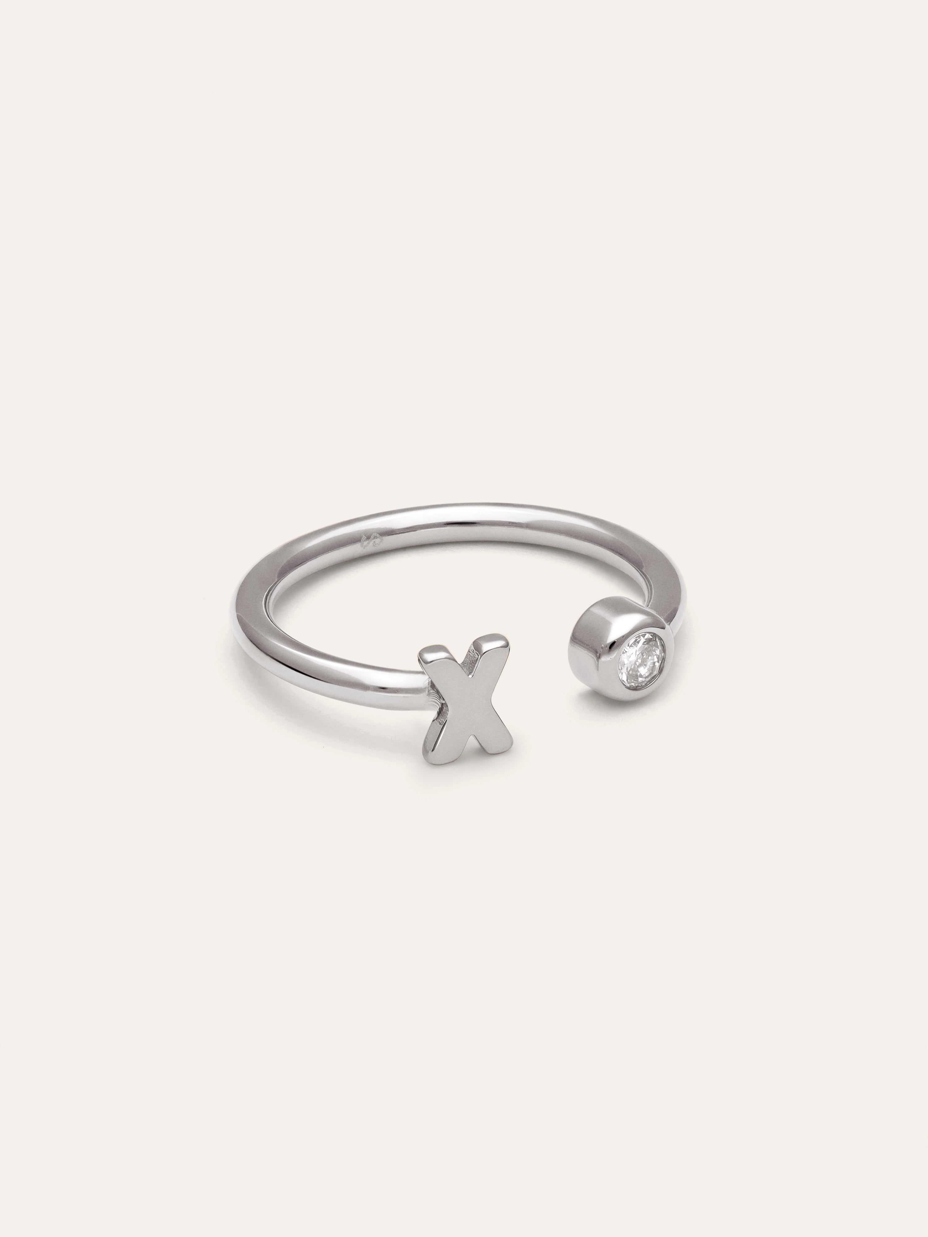 Personalisierter Ring Letter Spark aus Stahl