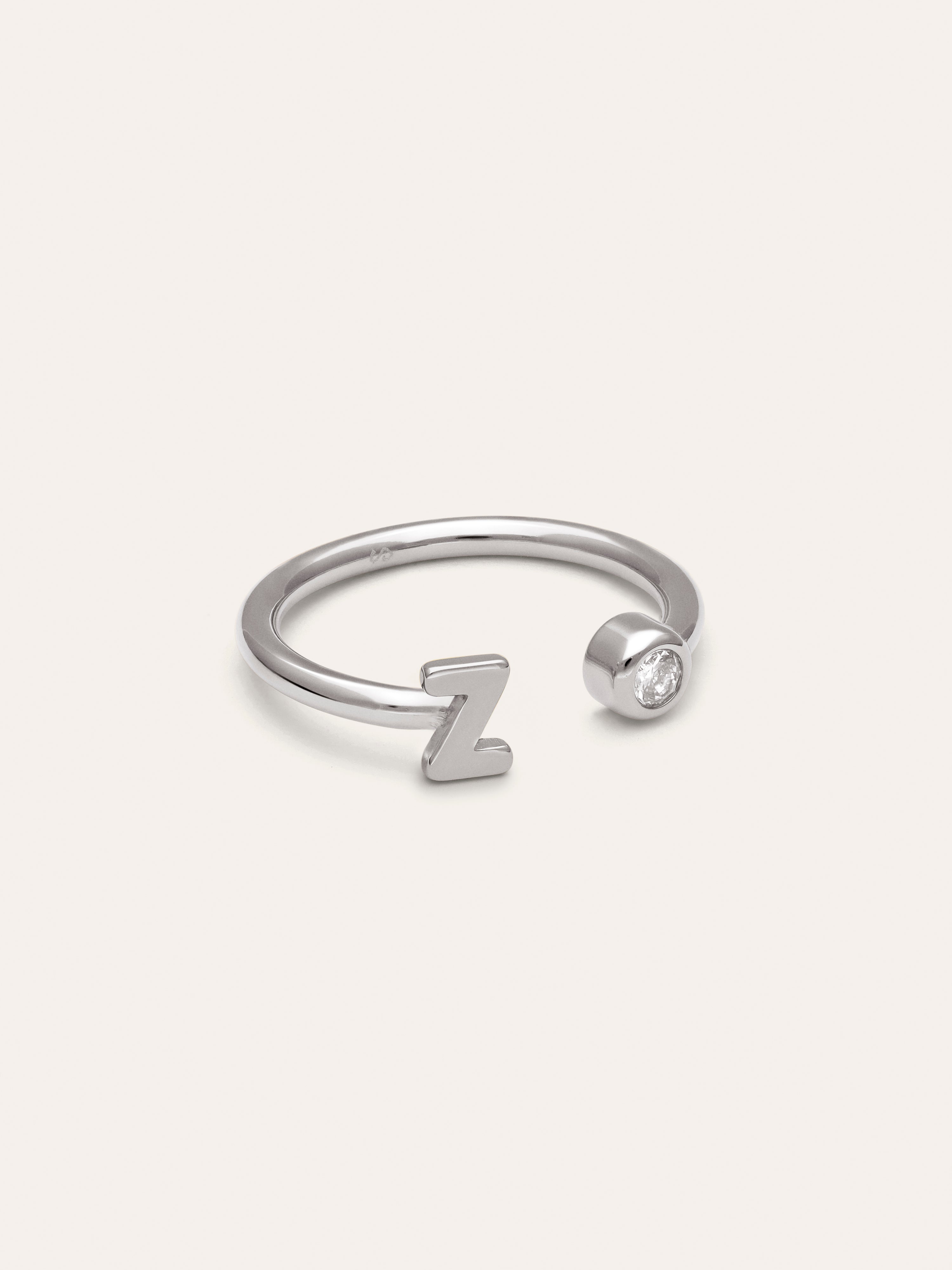 Personalisierter Ring Letter Spark aus Stahl