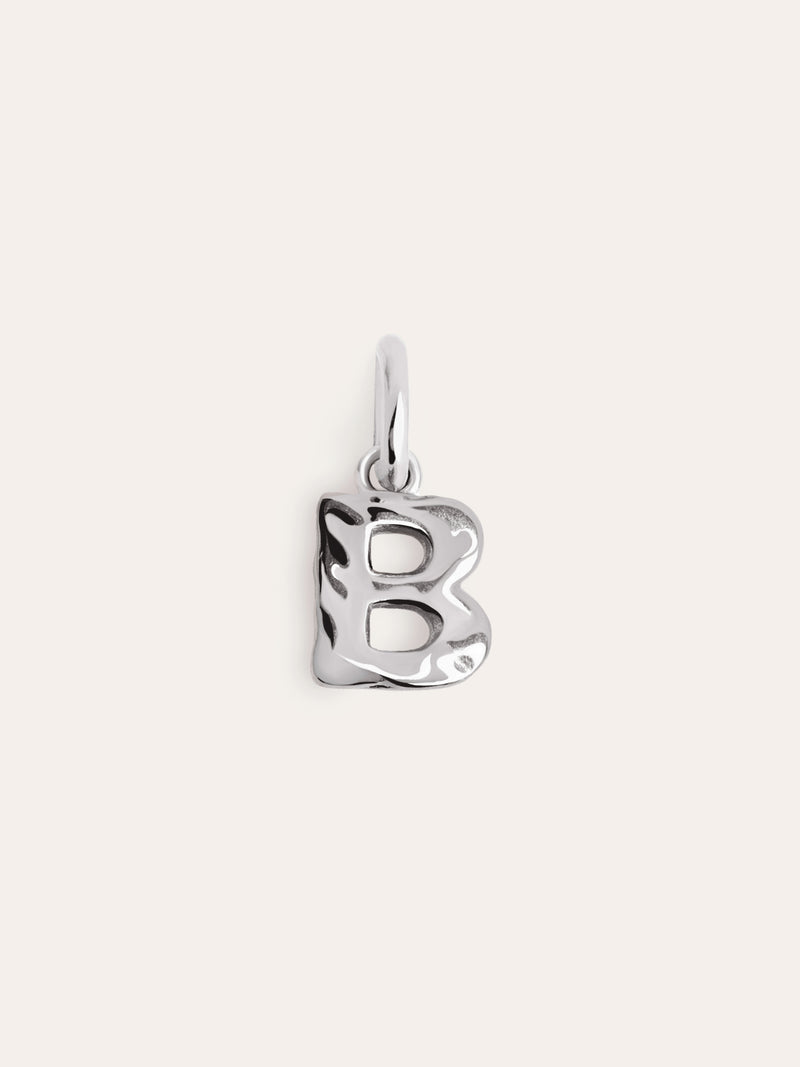 Letter Organic Charm Silber