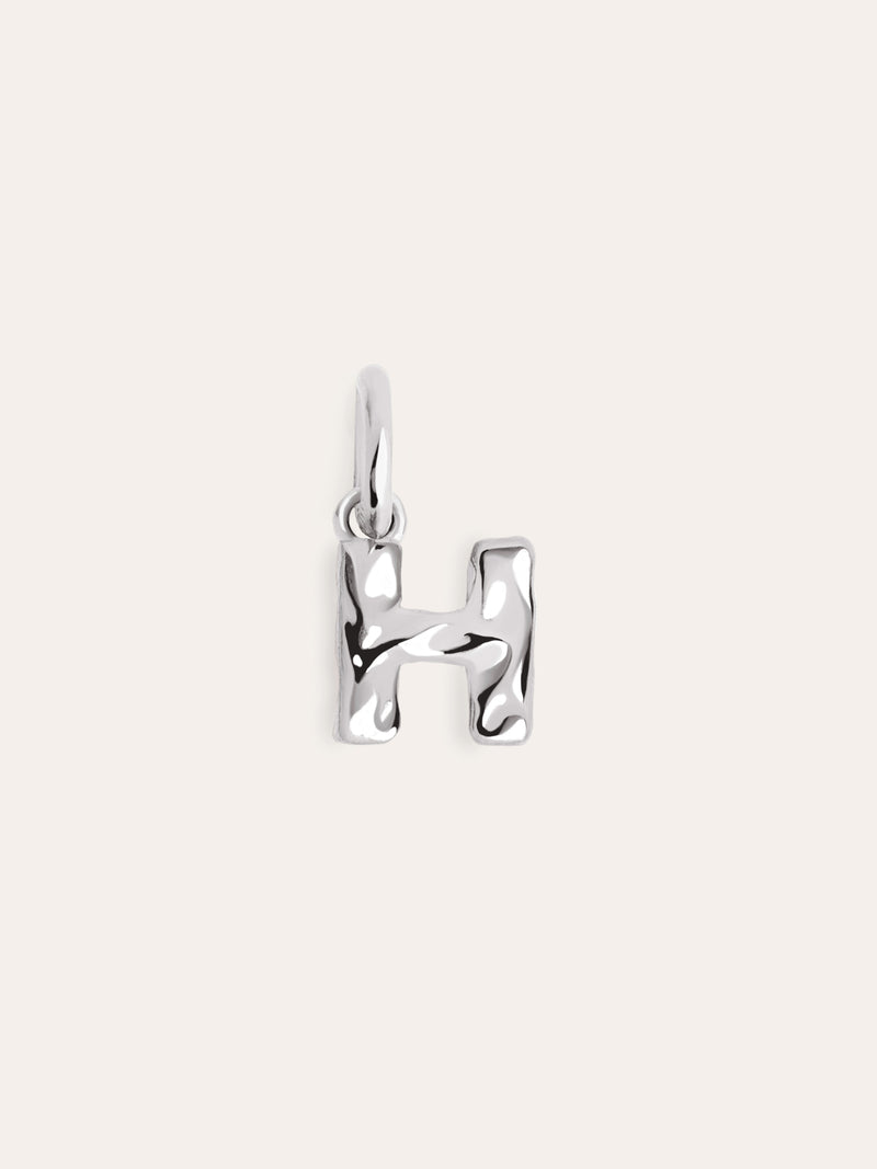 Letter Organic Charm Silber