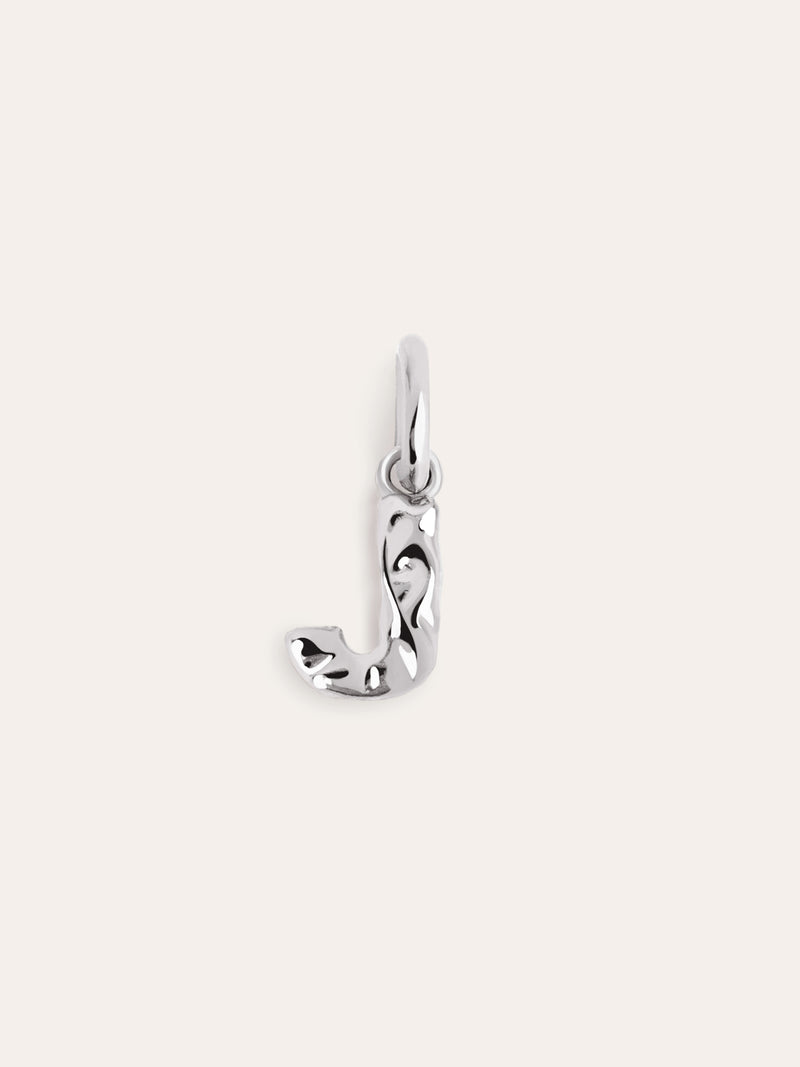 Letter Organic Charm Silber