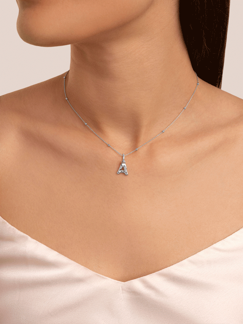 Letter Organic Charm Silber