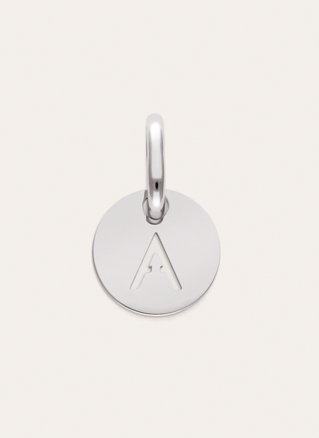 Mini Medallion Letter Acero
