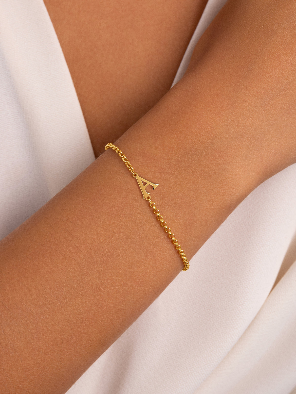 Single Letter armband van staal met gouden plating - vista 6