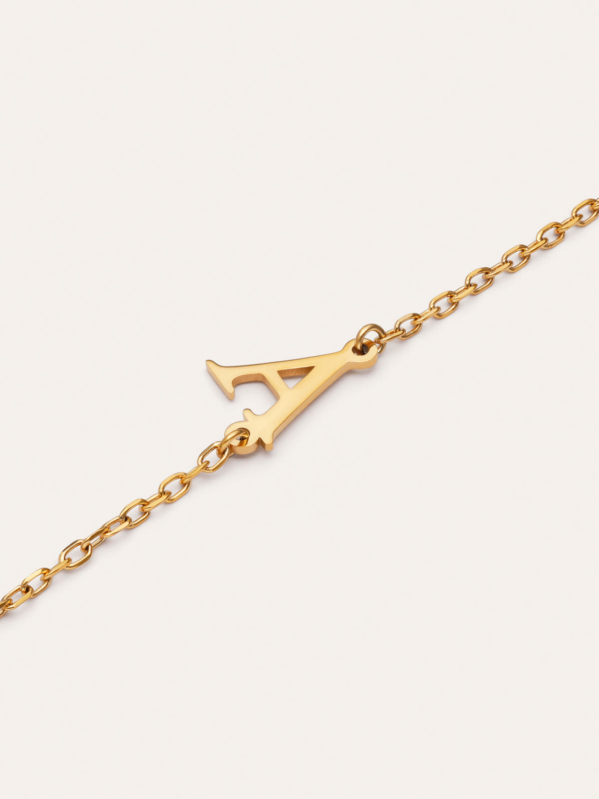 Imagen detalle de Single Letter armband van staal met gouden plating