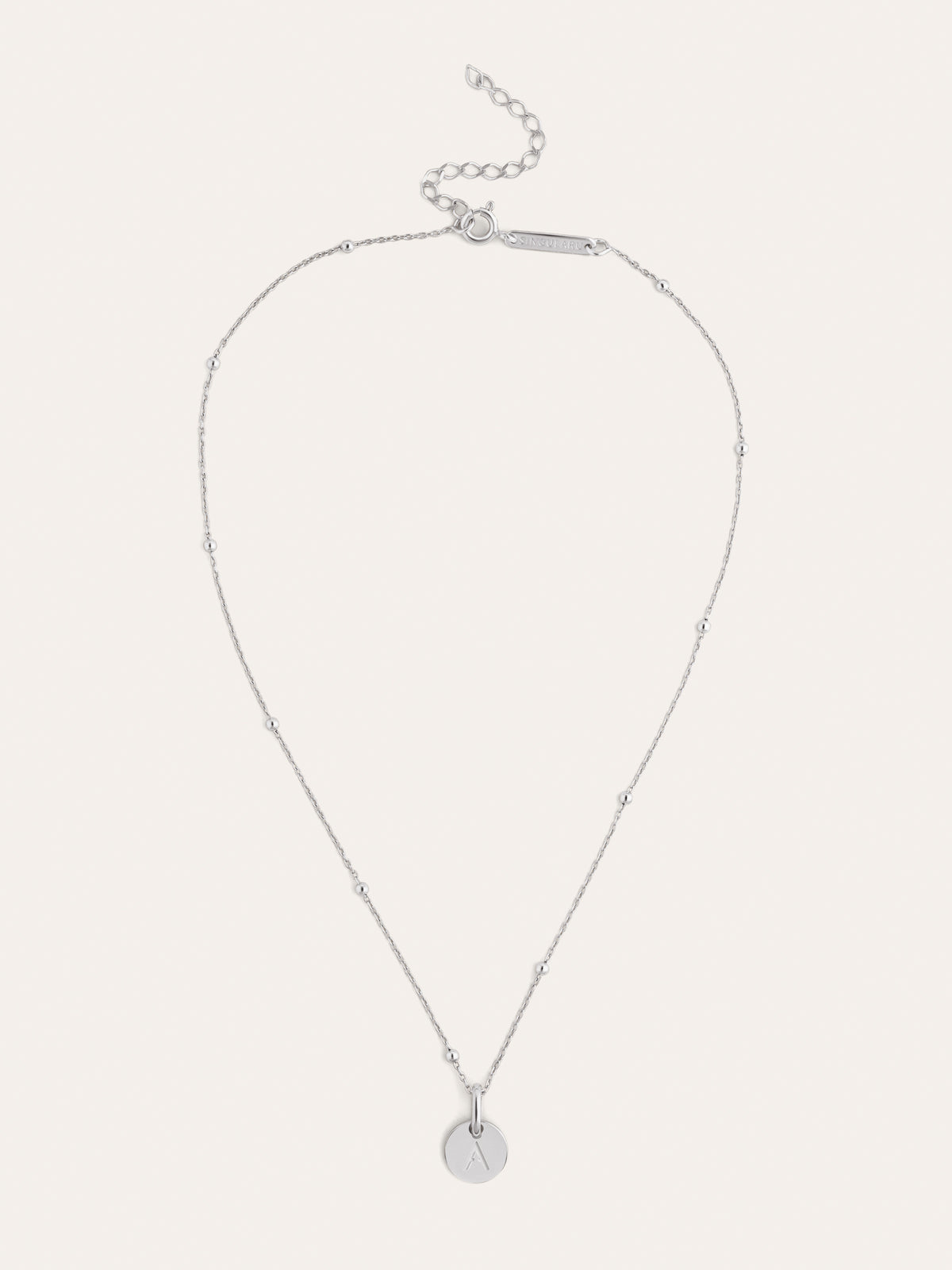 Personalized Mini Medallion Necklace - vista 4