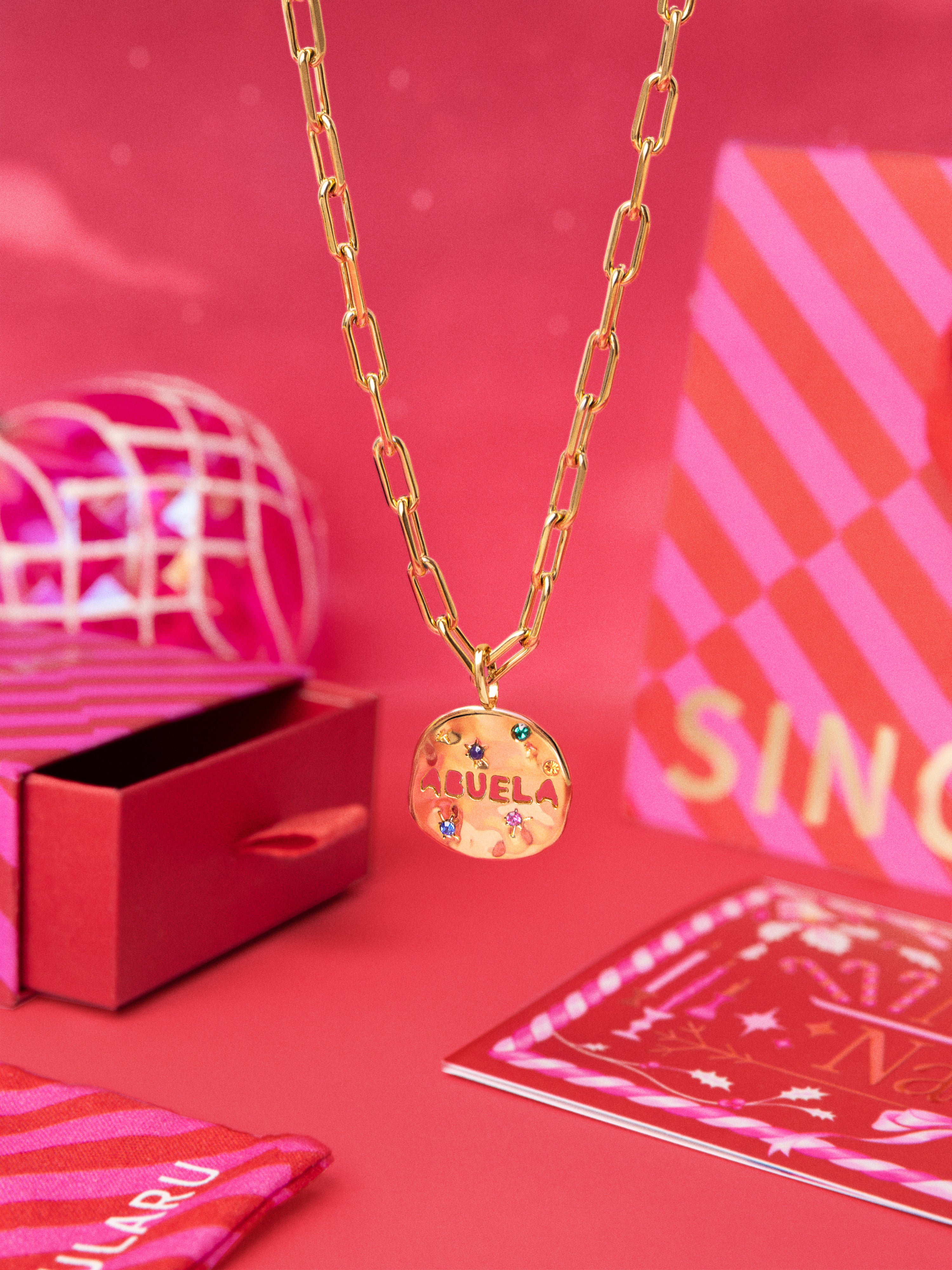 Charm Abuela Baño Oro