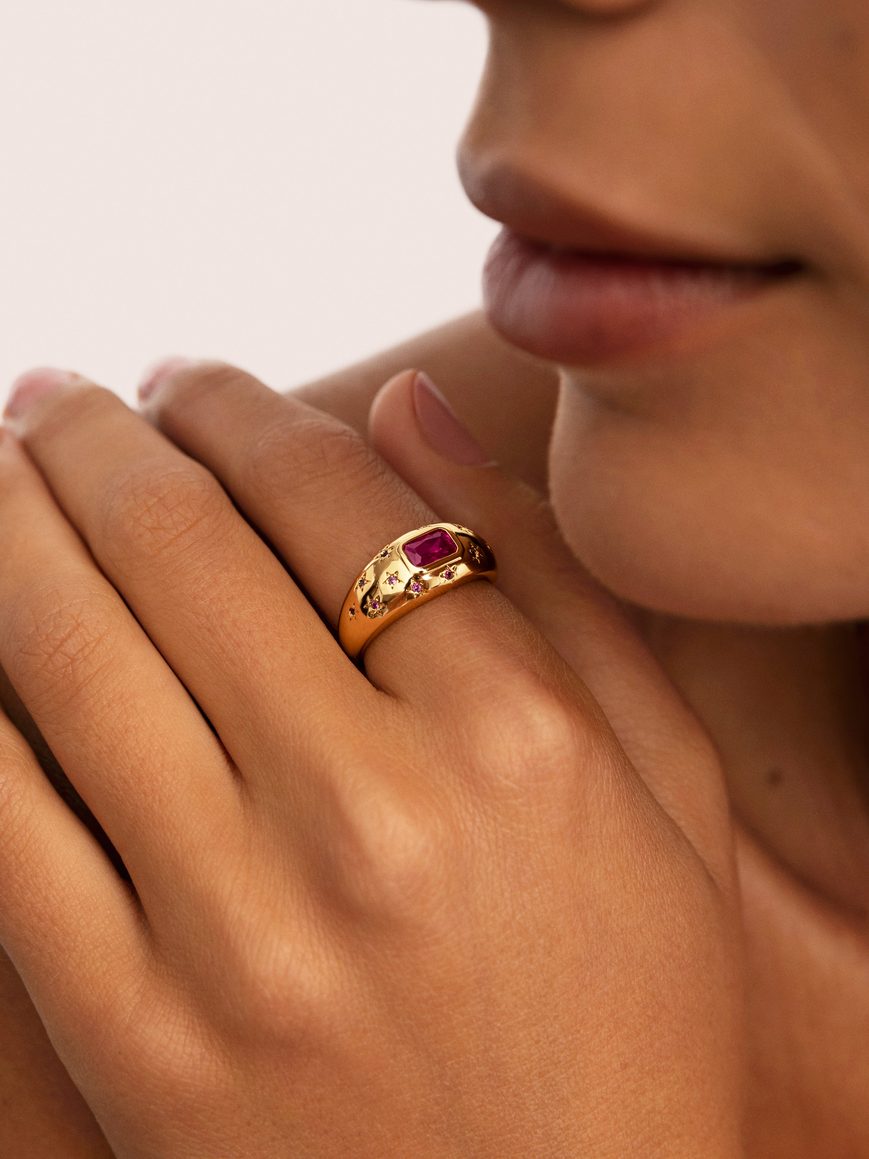 Charlotte Smaragd Ring, vergoldet