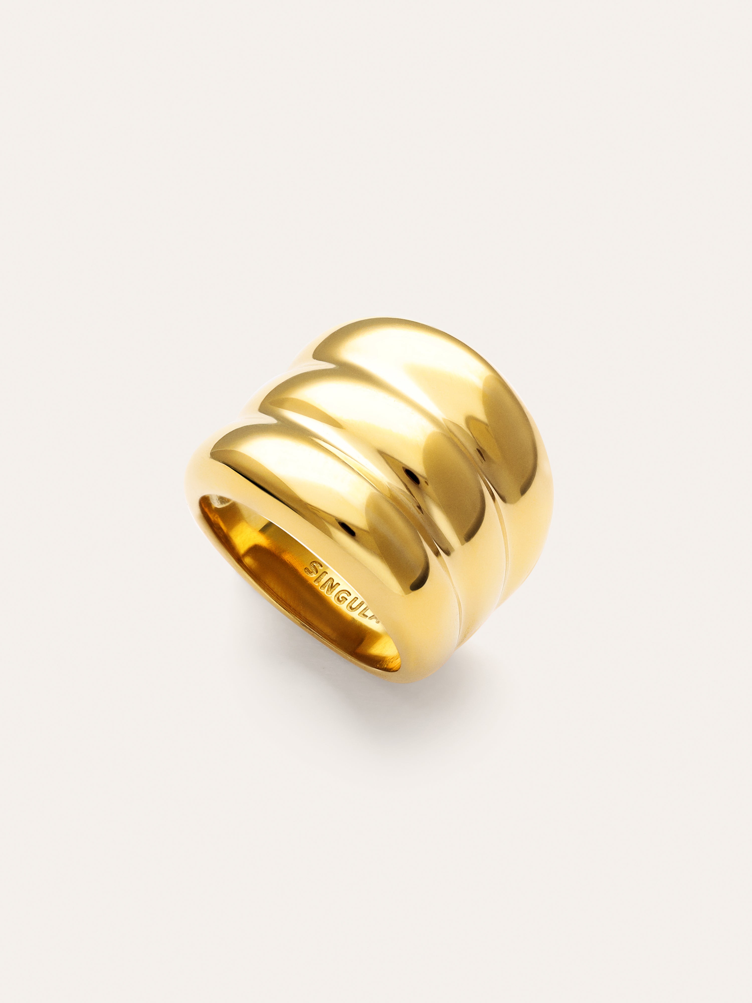 SINGULARU - Anello Dove. Acciaio con placcatura in oro 18 kt. Gioielli da donna SINGULARU - Anello Dove. Acciaio con placcatura in oro 18 kt. Gioielli da donna