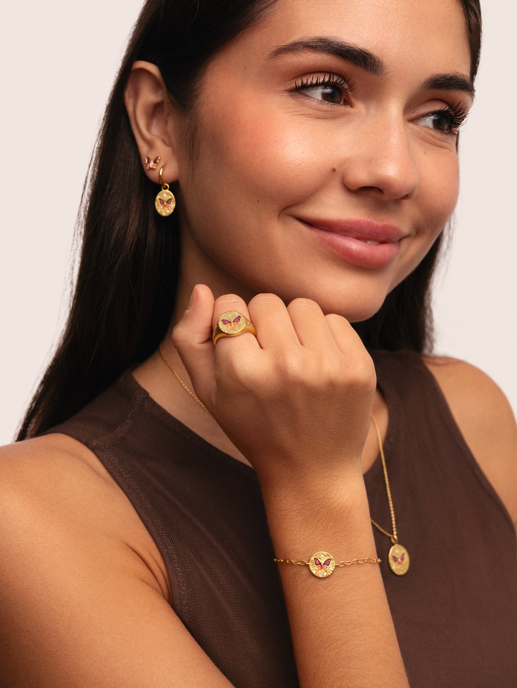 SINGULARU Collana Medallion Farfalla Rosa – Ottone Placcato Oro 18K Con Zirconi, Catena 45 Cm
