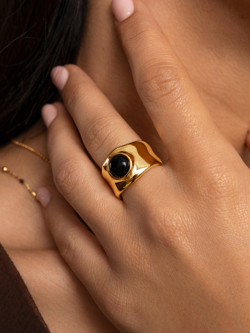 Anel My Onyx Banho de Ouro