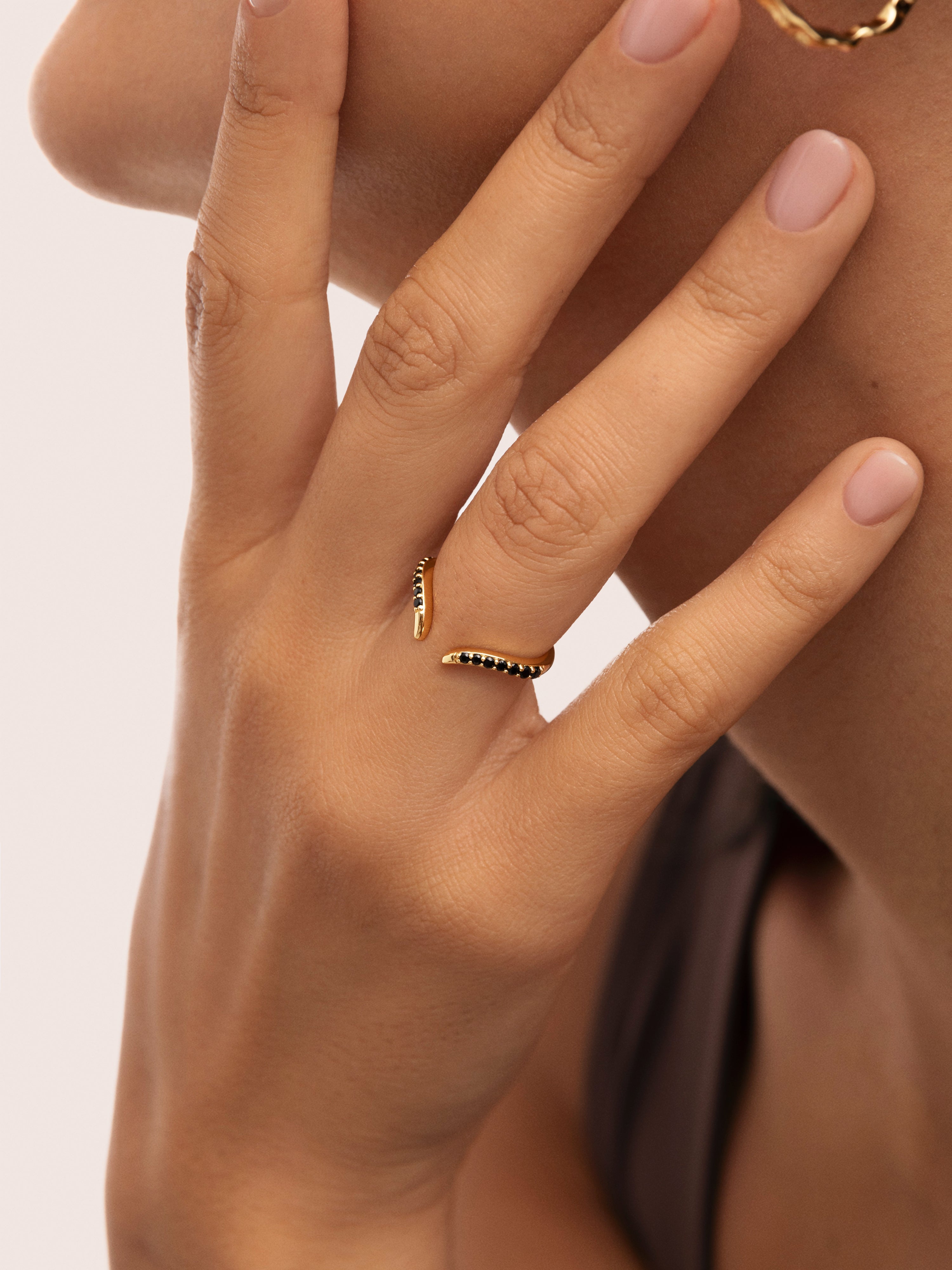 Peak Scarlett Black Ring Silber, vergoldet