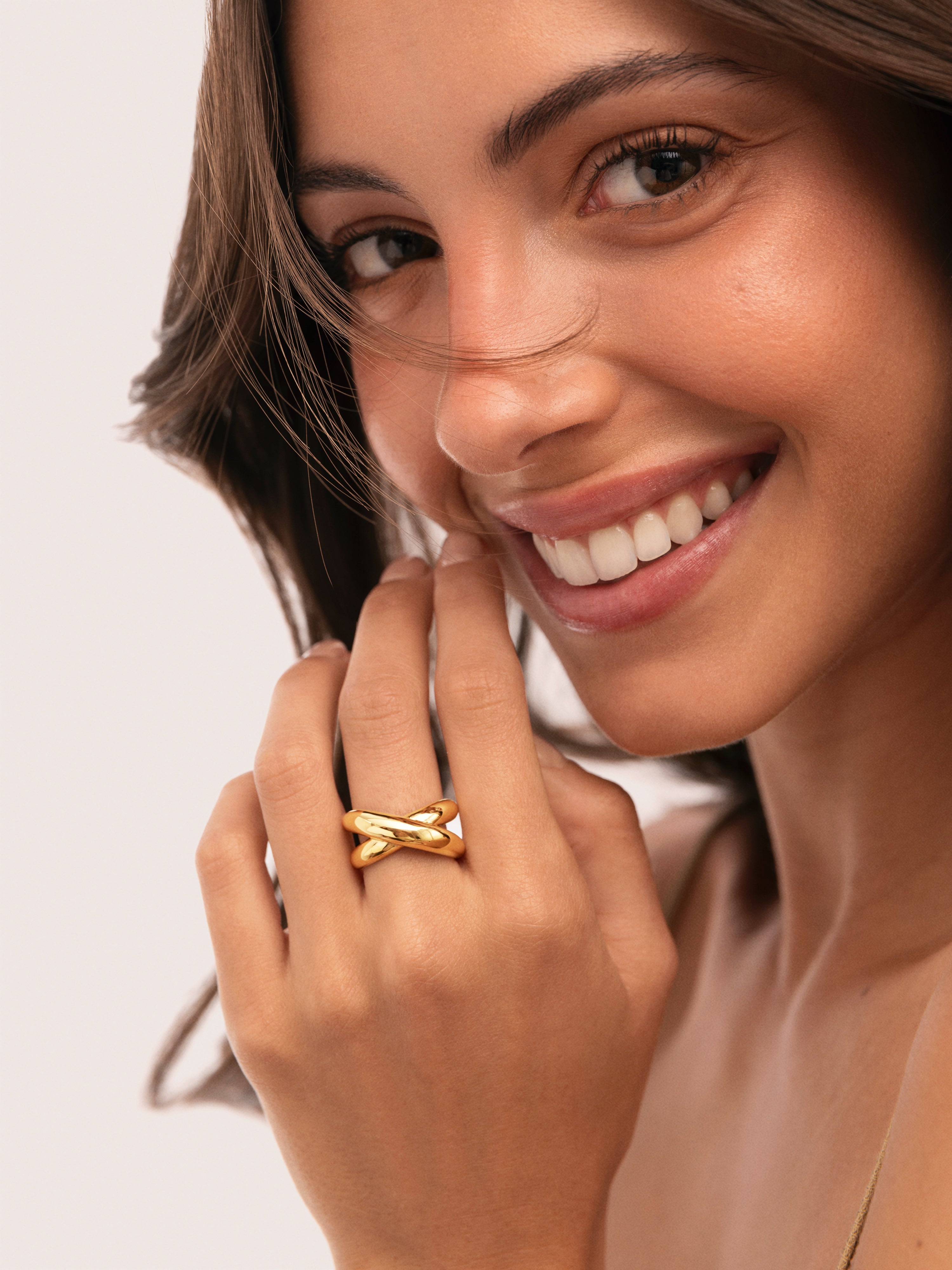 Anillo Single Cross Acero Baño Oro