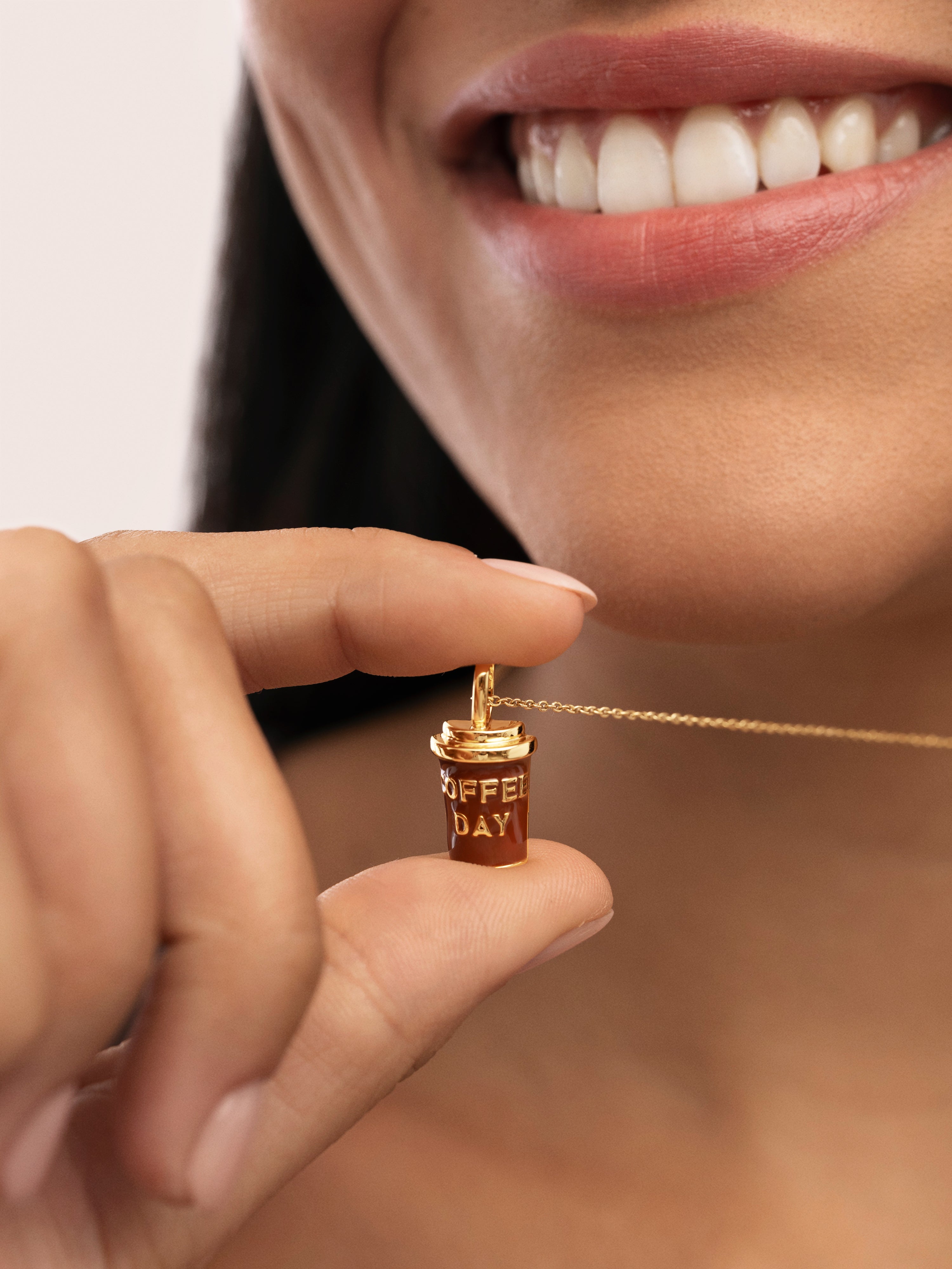 Charm Coffee Baño Oro