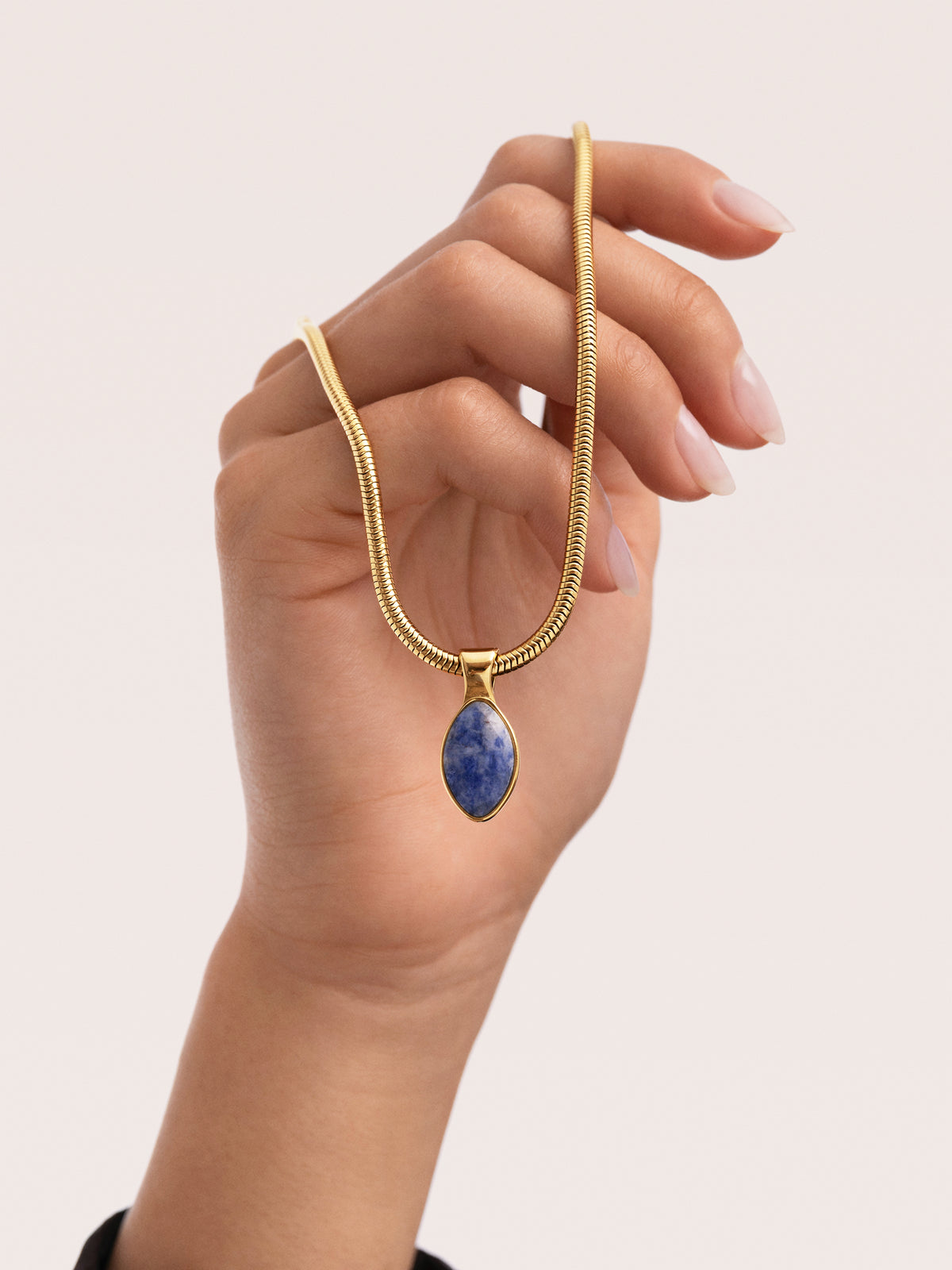 Alma Kyanite Steel Gold-Plated Necklace - vista 4