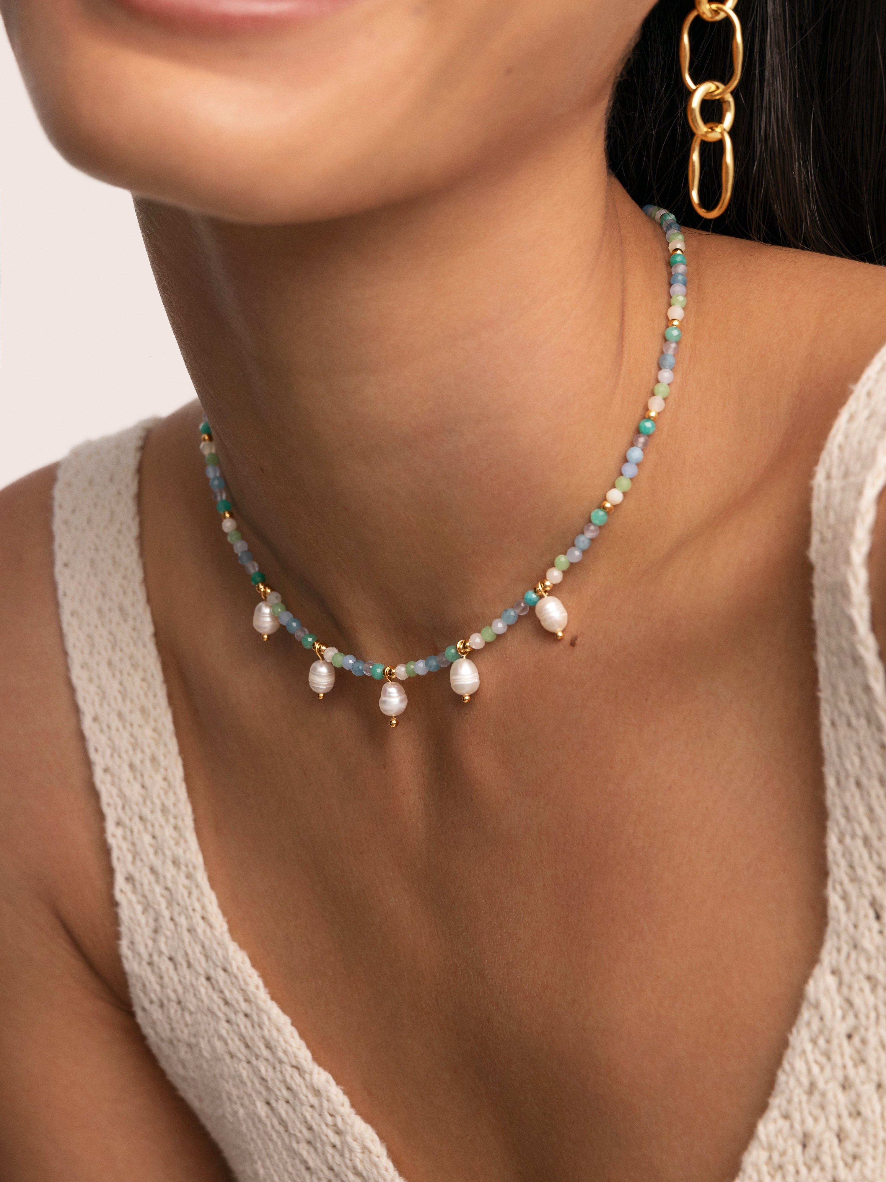 Collar Crystal Blue Pearls Acero Baño Oro