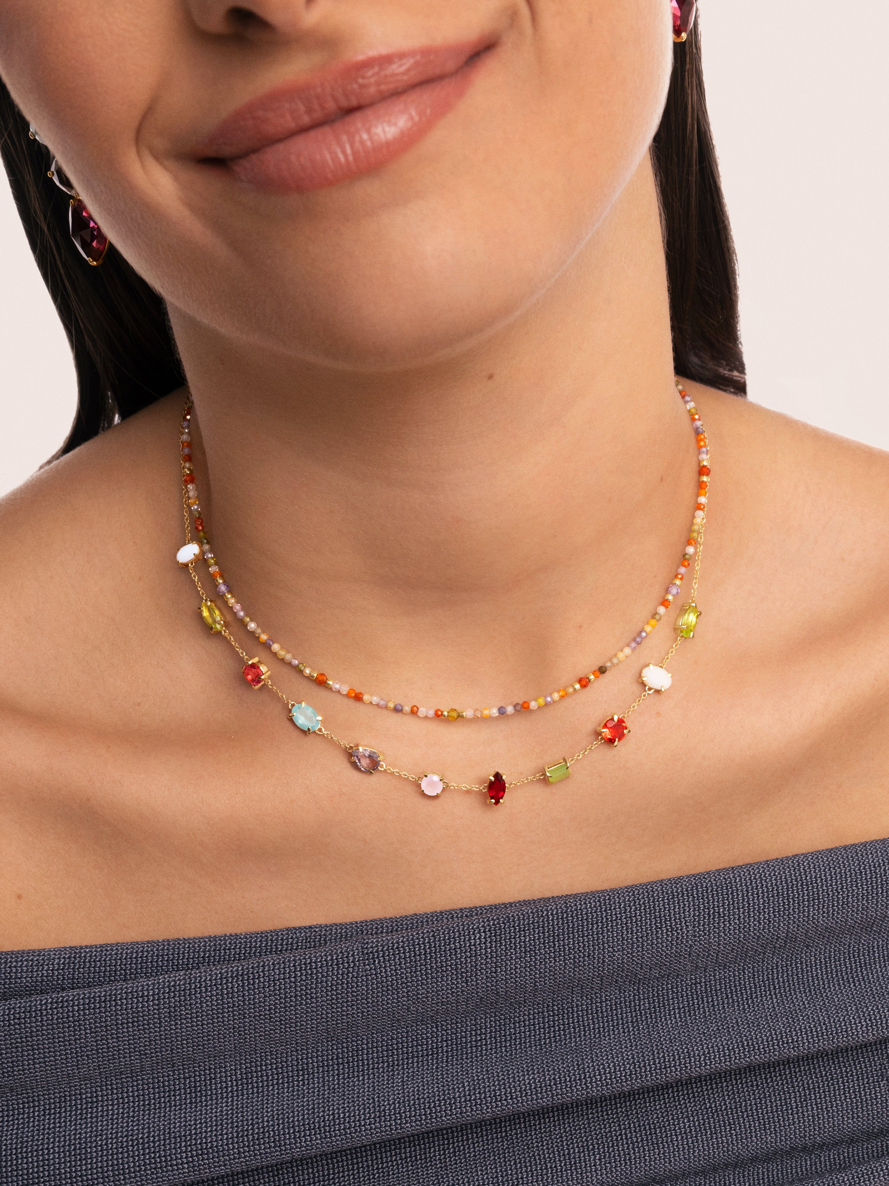 Collar Chic Nora Para Mujer - Acero Inoxidable Bañado En Oro 18 Kt Con Cristales, Largo 40 Cm