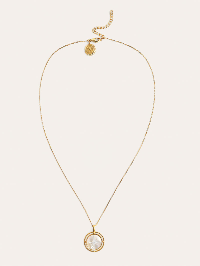 Colar Estrela Polar Nácar Banho de Ouro