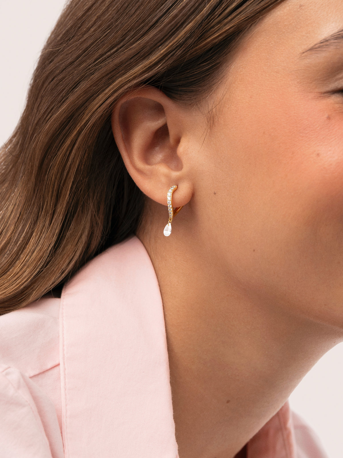 Pendientes Victoria Baño Oro - puesto en modelo