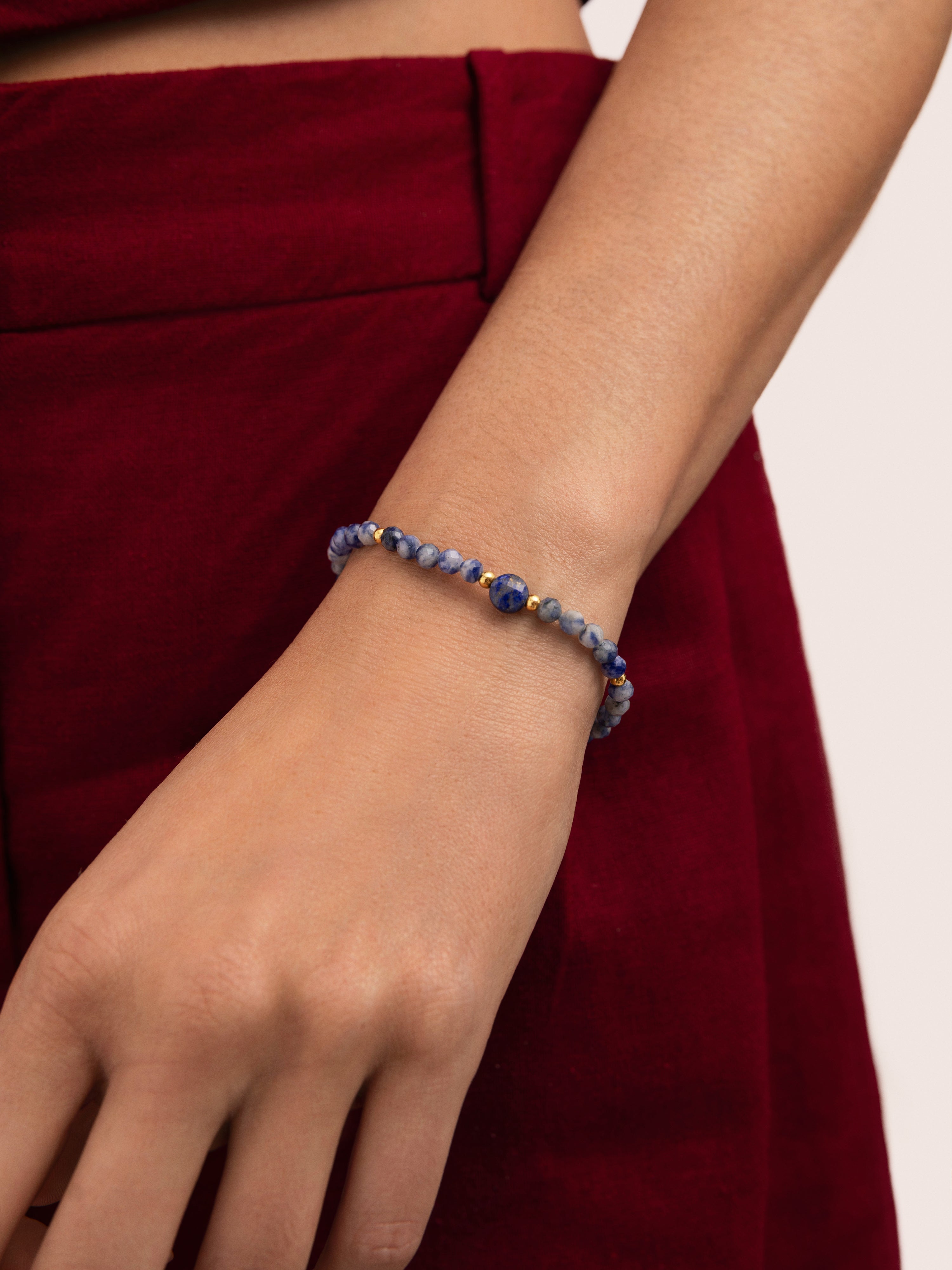 Pulsera Amulet Cianita Acero Baño Oro