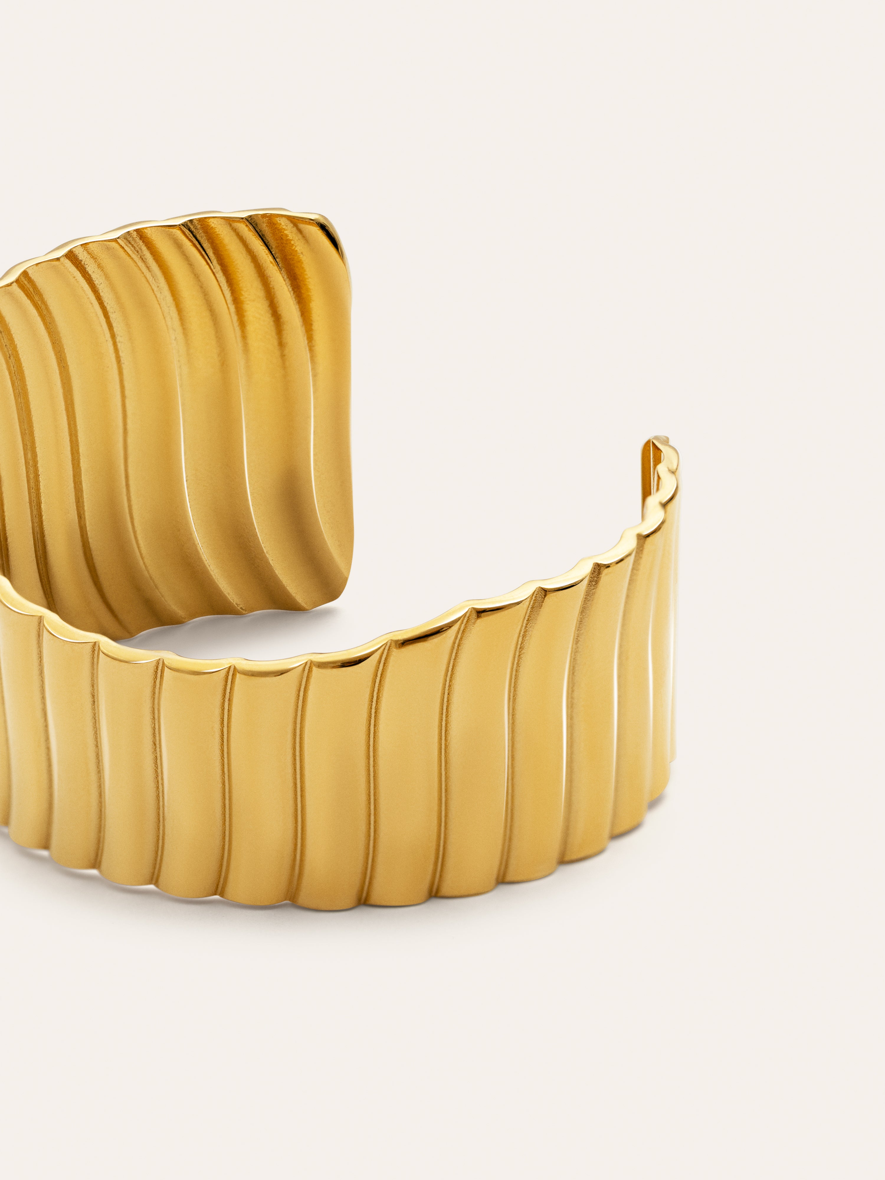 Brazalete Cordelia Acero Baño Oro