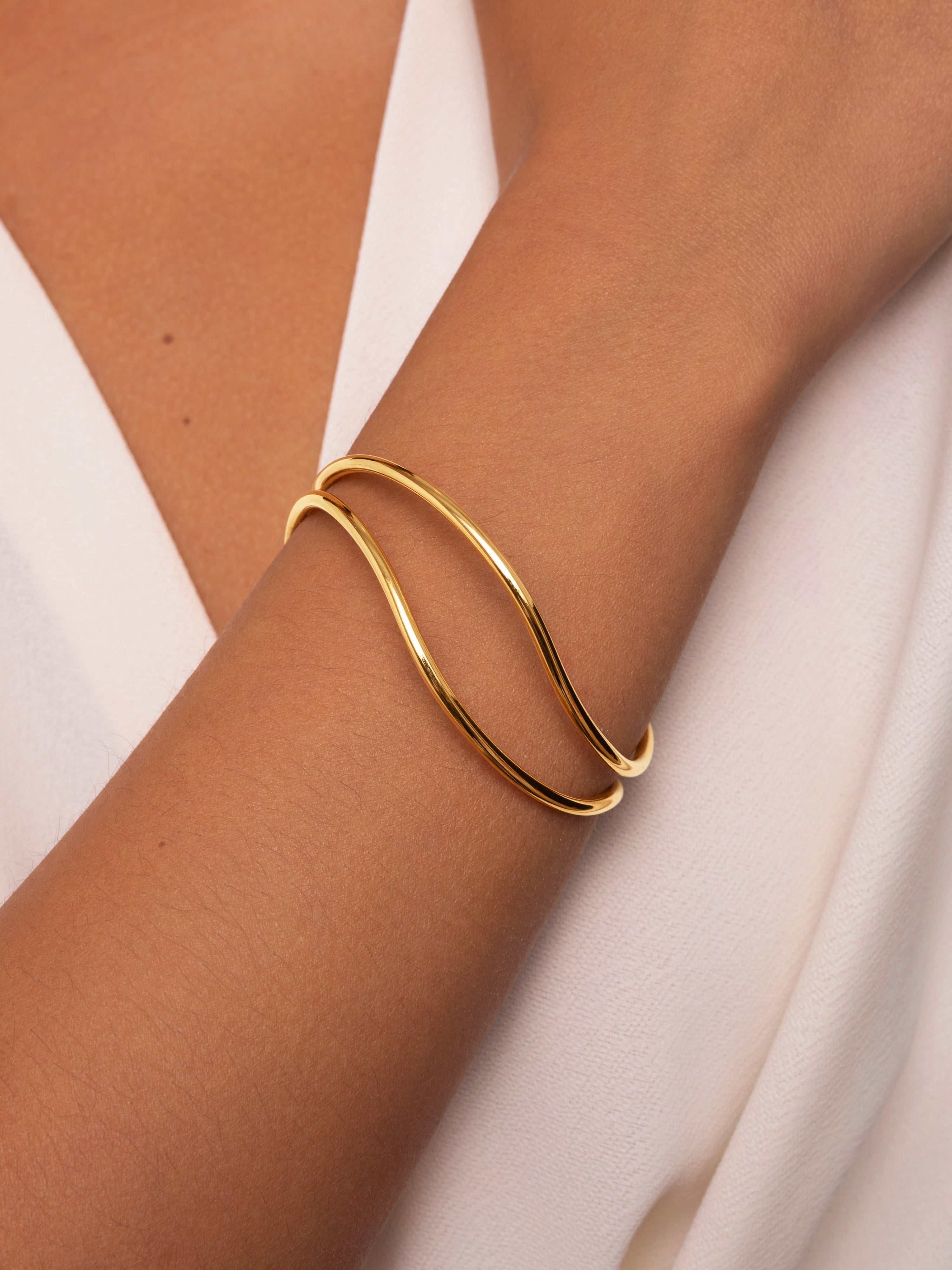 Double Aire Stainless Steel Gold Bracelet 