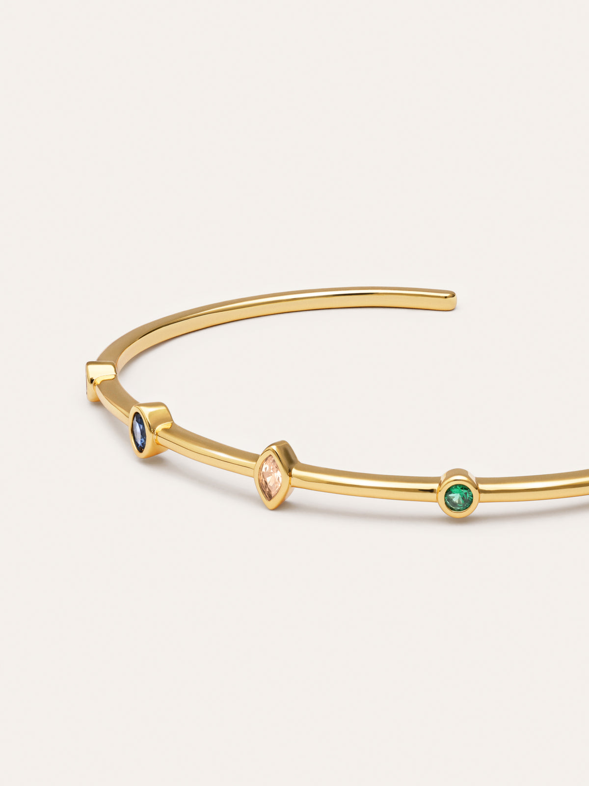 Imagen detalle de Bracciale Rigido Leonor Placcato Oro