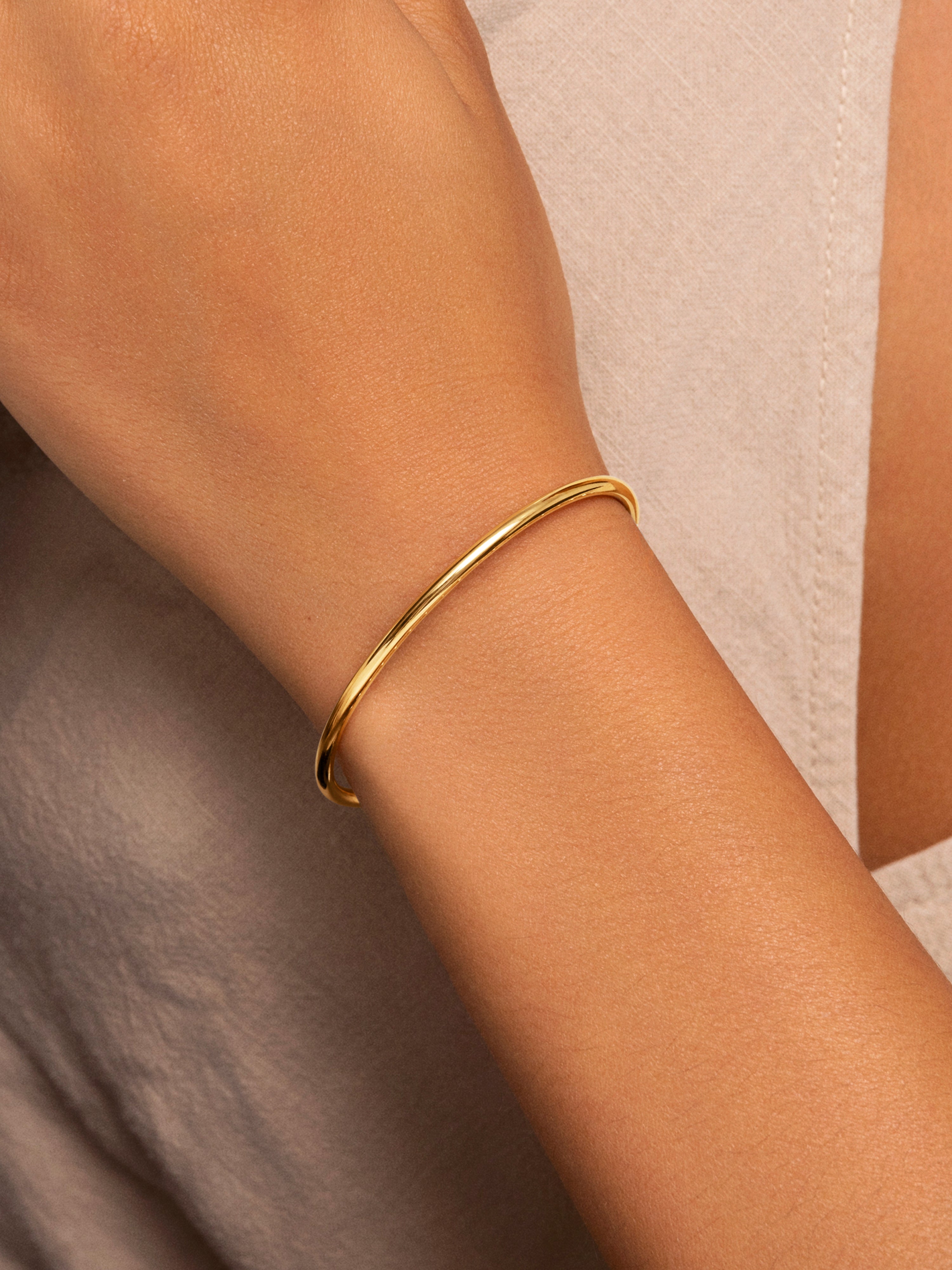 Line Chain Stainless Steel Gold Bracelet 