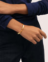 Bracciale Rigido Lizze Acciaio Placcato Oro - puesto en modelo