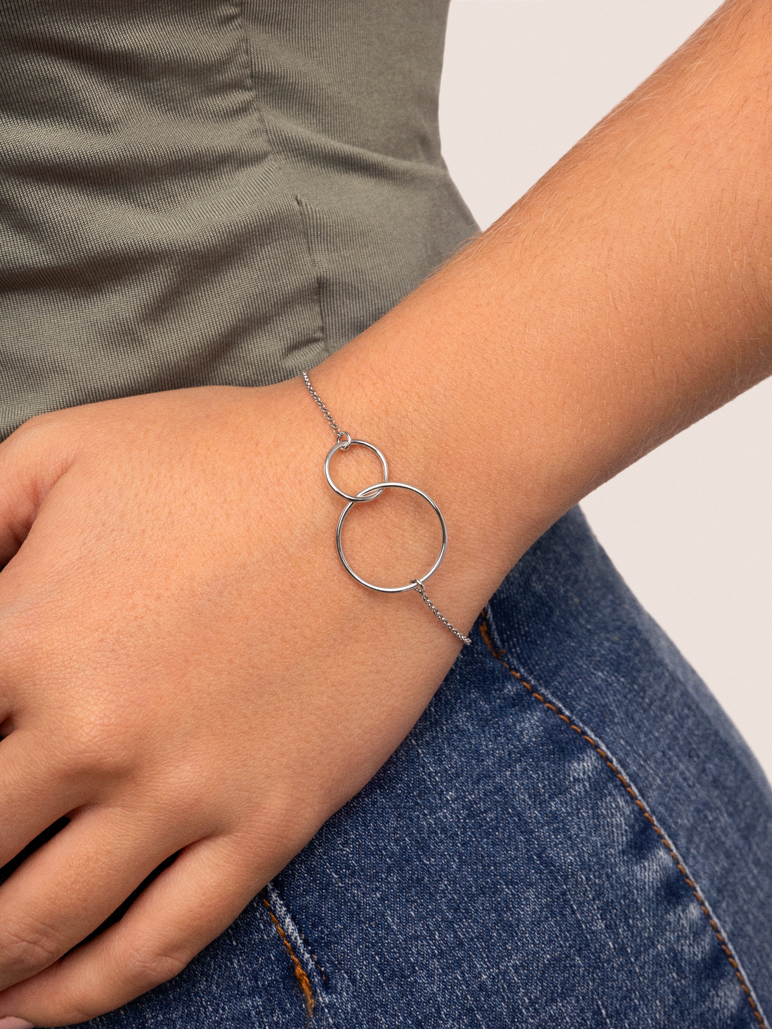 Pulsera con anillo de plata hot sale