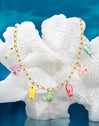 El collar arrecife de peces grandes y maxis de colores de cerámica es ideal para verano. Un collar de cadena fina con peces, estrellas, caracolas y motivos marinos.